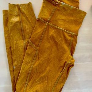 Like new lululemon leggings size medium